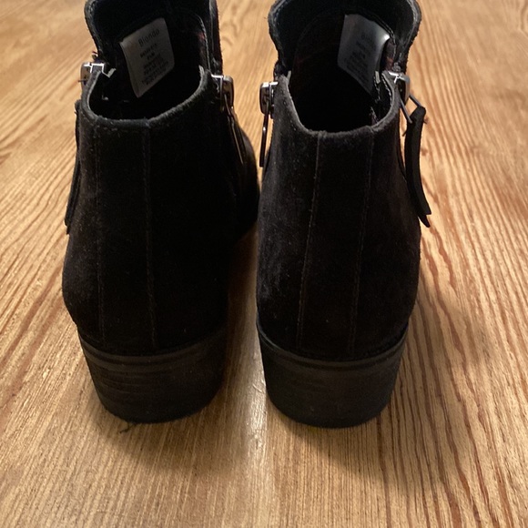 BLONDO BLACK SUEDE WATERPROOF ANKLE BOOTS SIDE ZIPS SIZE 6.5 $150 LIKE NEW BOOTS - Picture 16 of 16